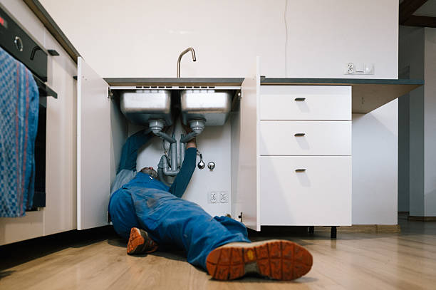 Professional Leak Detection technician working in Tyrone, OK